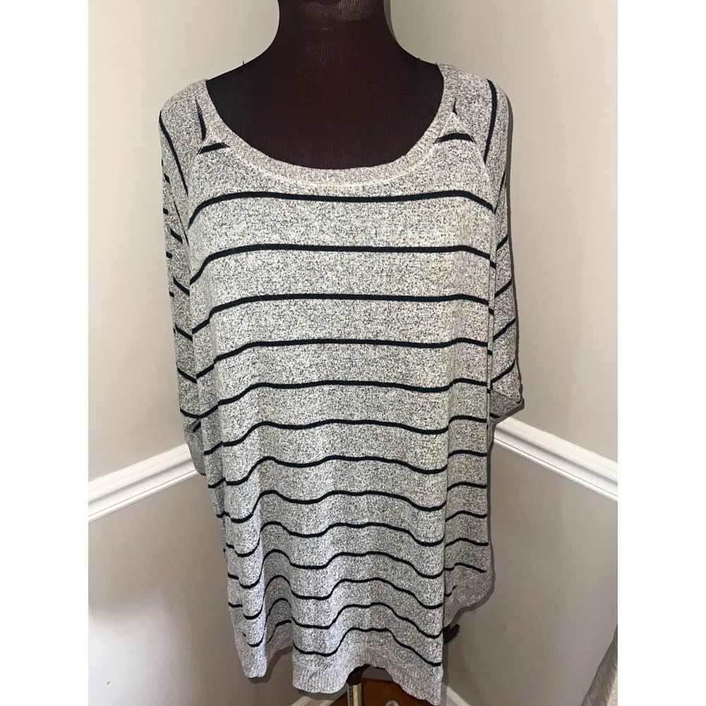 Maurices Plus Size 3X Striped 3/4 Sleeve Knit Top Gray Black Curved Hem